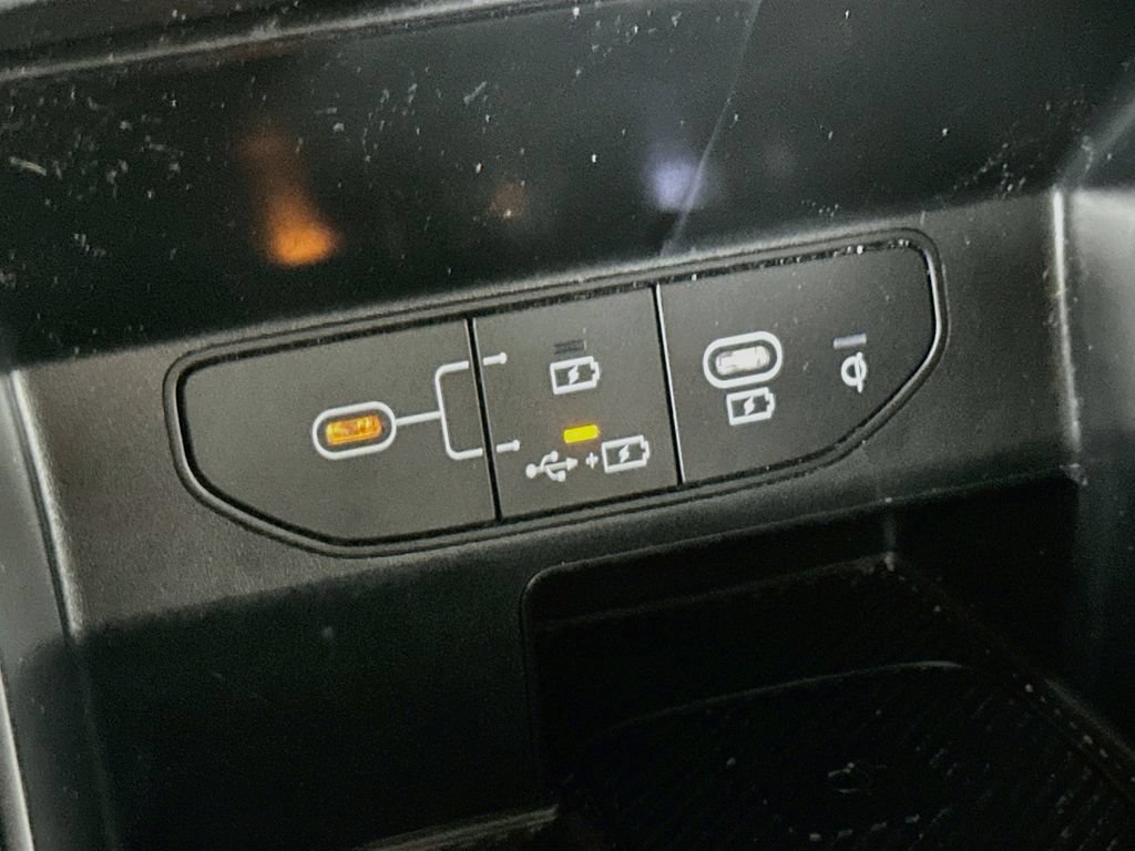 Used 2024 Kia Sorento S FWD image 34