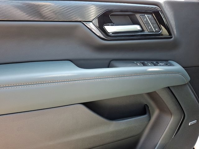 New 2026 GMC Yukon AT4 w/ AT4 Premium Plus Package AWD/4WD image 10
