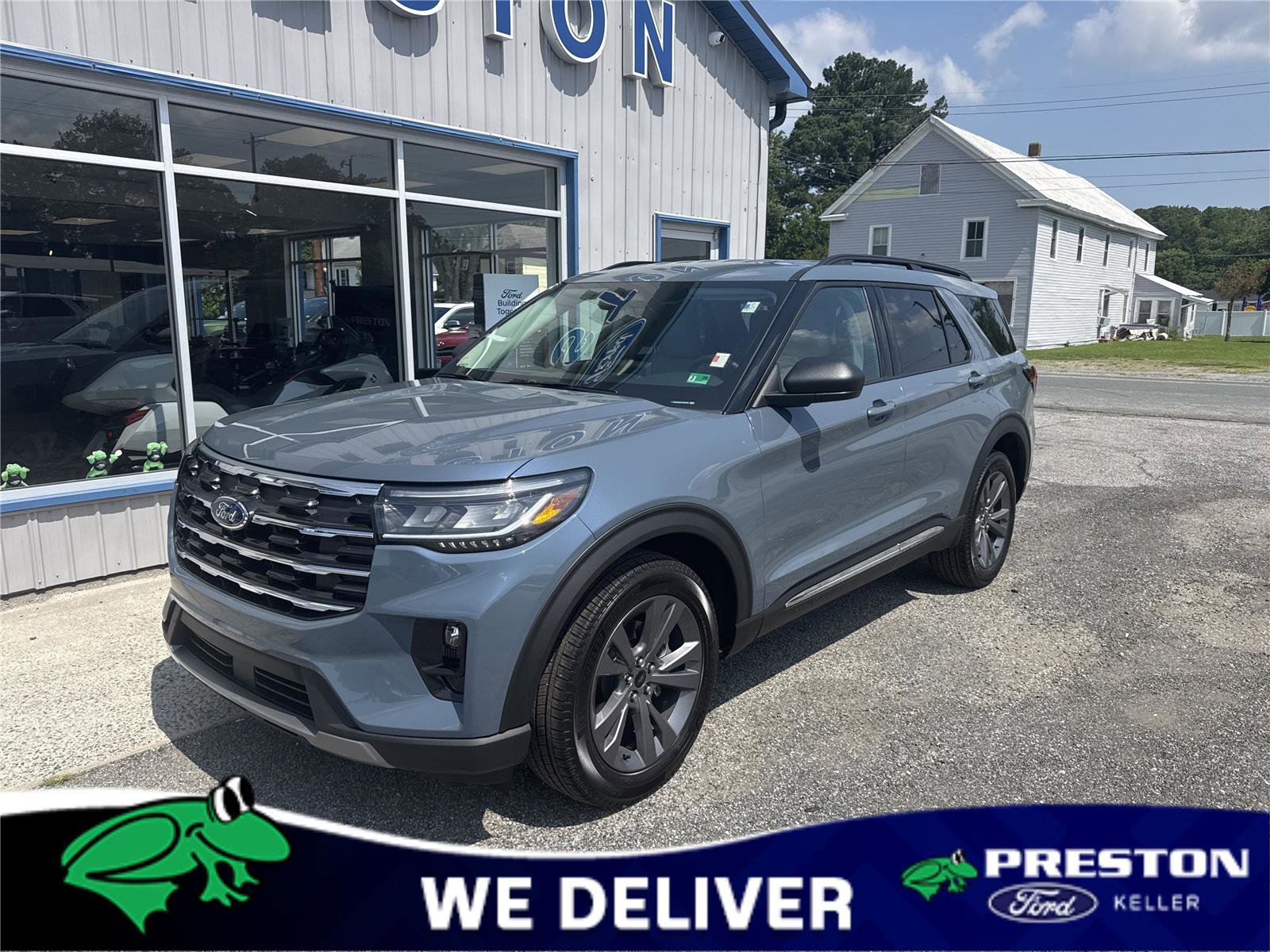 New 2025 Ford Explorer Active w/ Active Comfort Package image 2