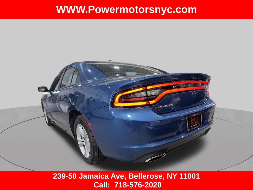 Used 2022 Dodge Charger SXT RWD image 6