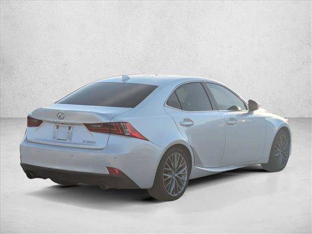 Used 2016 Lexus IS 200t w/ Premium Package RWD image 3