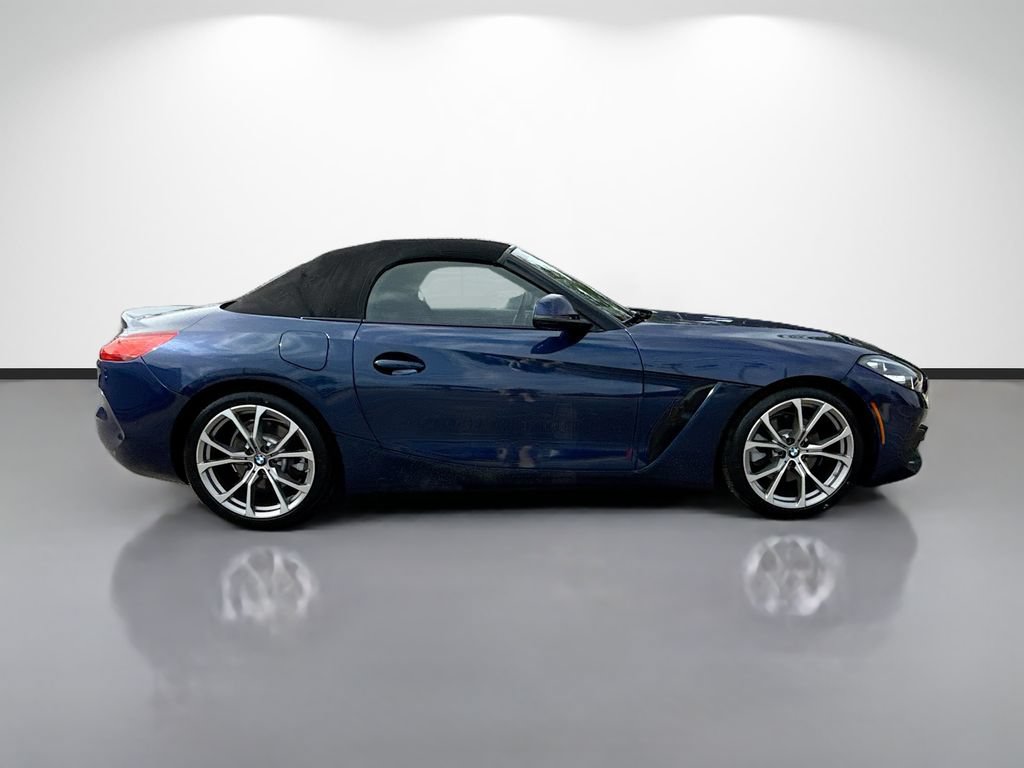 Used 2019 BMW Z4 sDrive30i w/ Convenience Package RWD image 2