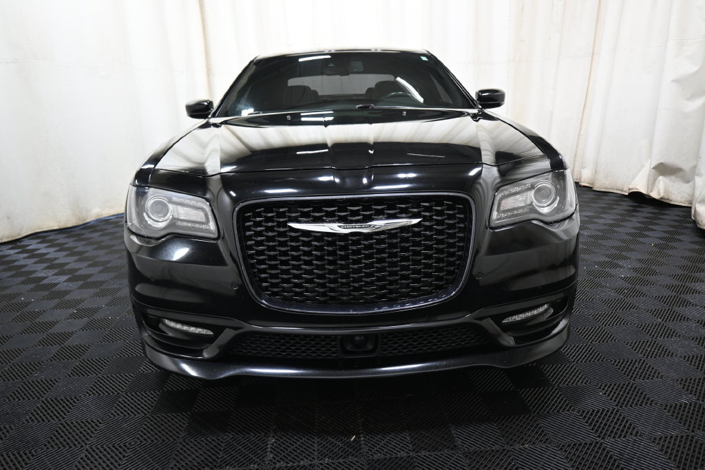 Used 2017 Chrysler 300 S w/ 300S Premium Group AWD/4WD image 2