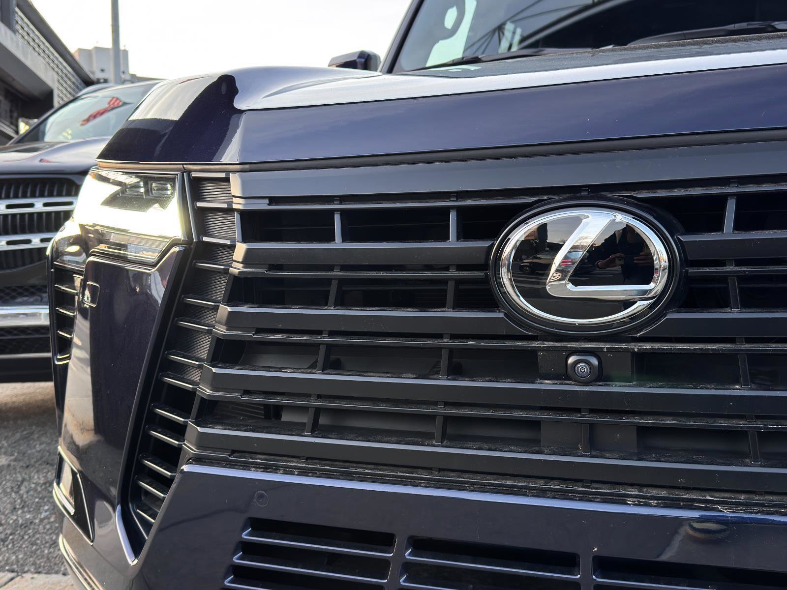 Used 2024 Lexus GX 550 GX 550 Premium w/ Accessory Package (31) image 11