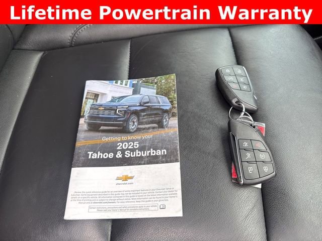 Used 2025 Chevrolet Suburban Z71 image 20