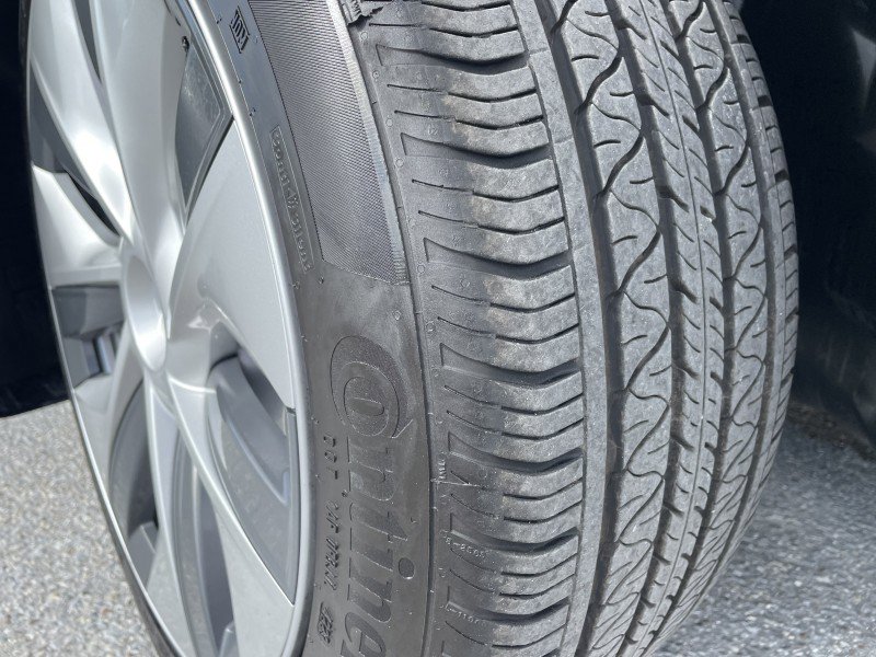 Used 2024 Tesla Model Y Long Range image 20