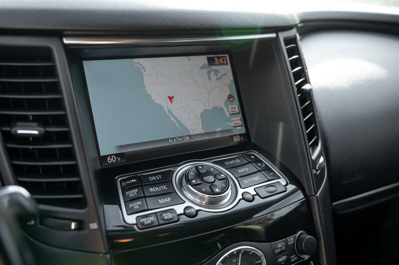 Used 2012 INFINITI FX35 2WD w/ Premium Pkg image 13
