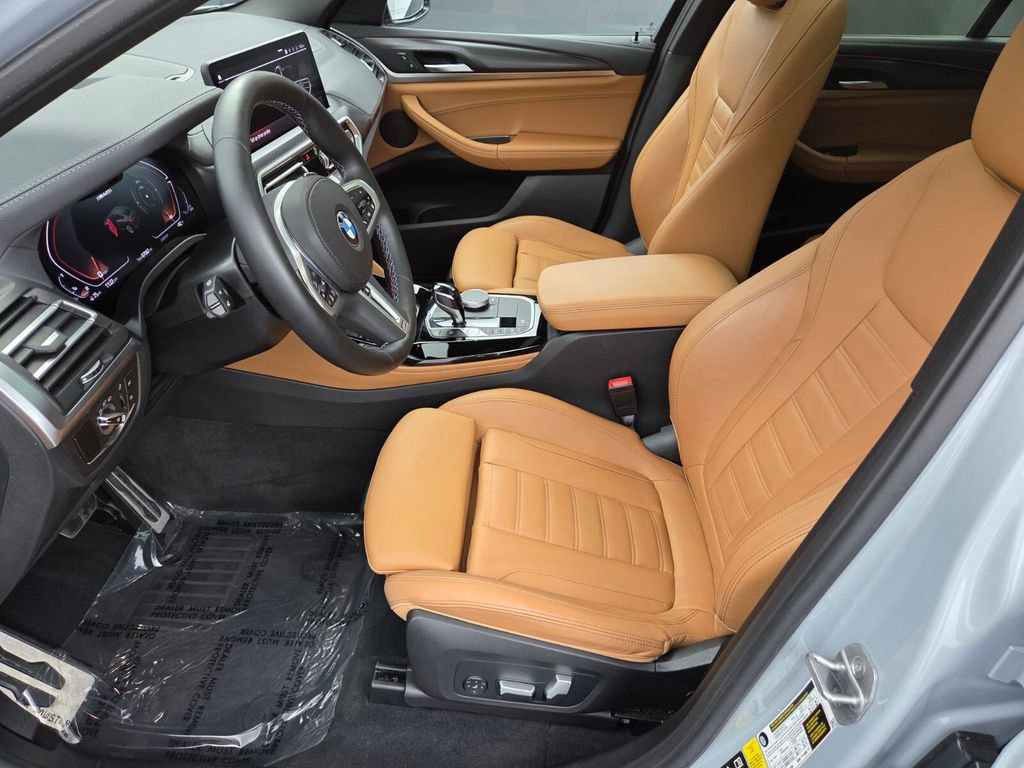 Used 2024 BMW X4 M40i AWD/4WD image 31