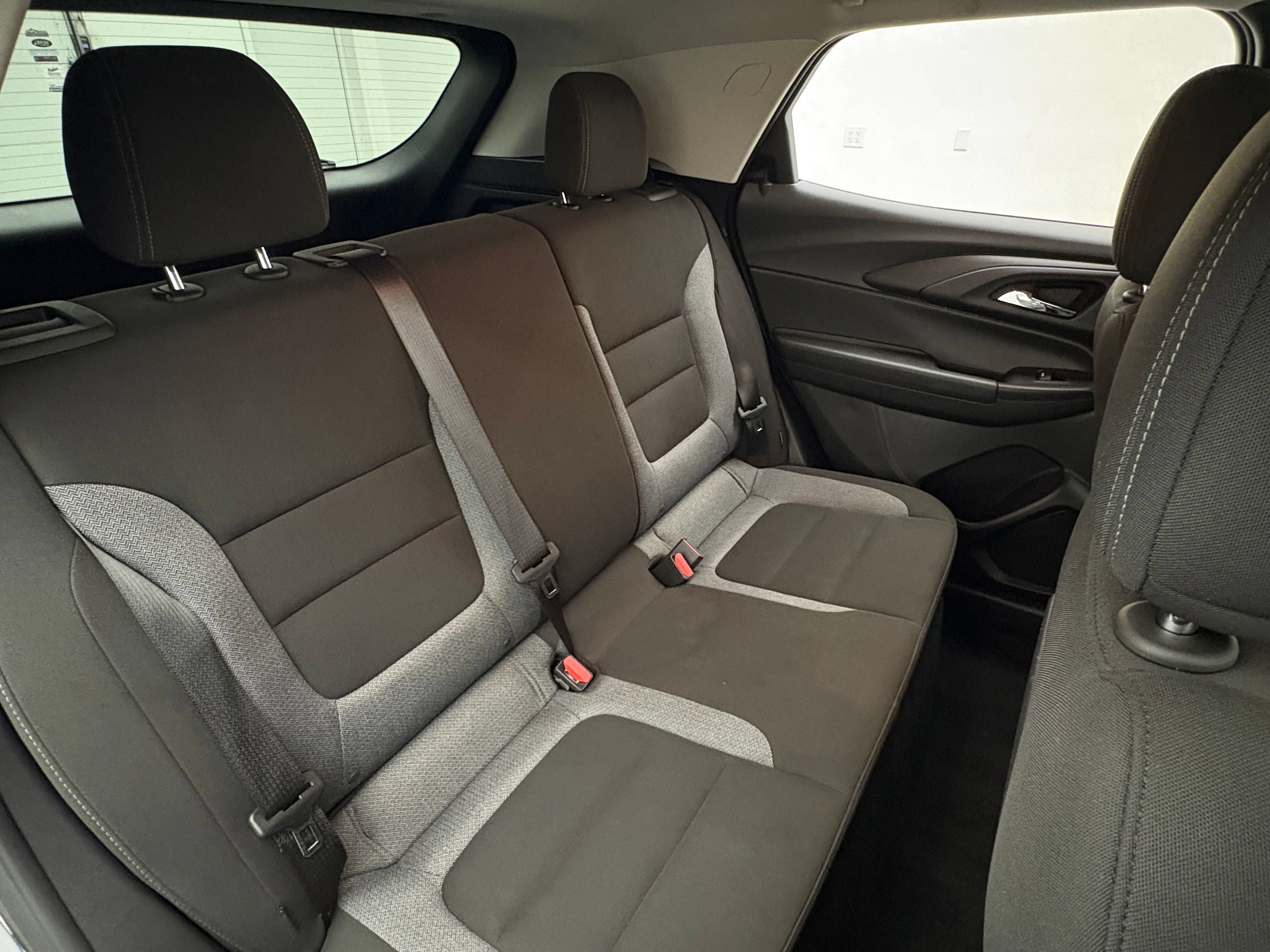 Used 2025 Chevrolet TrailBlazer LT FWD image 33