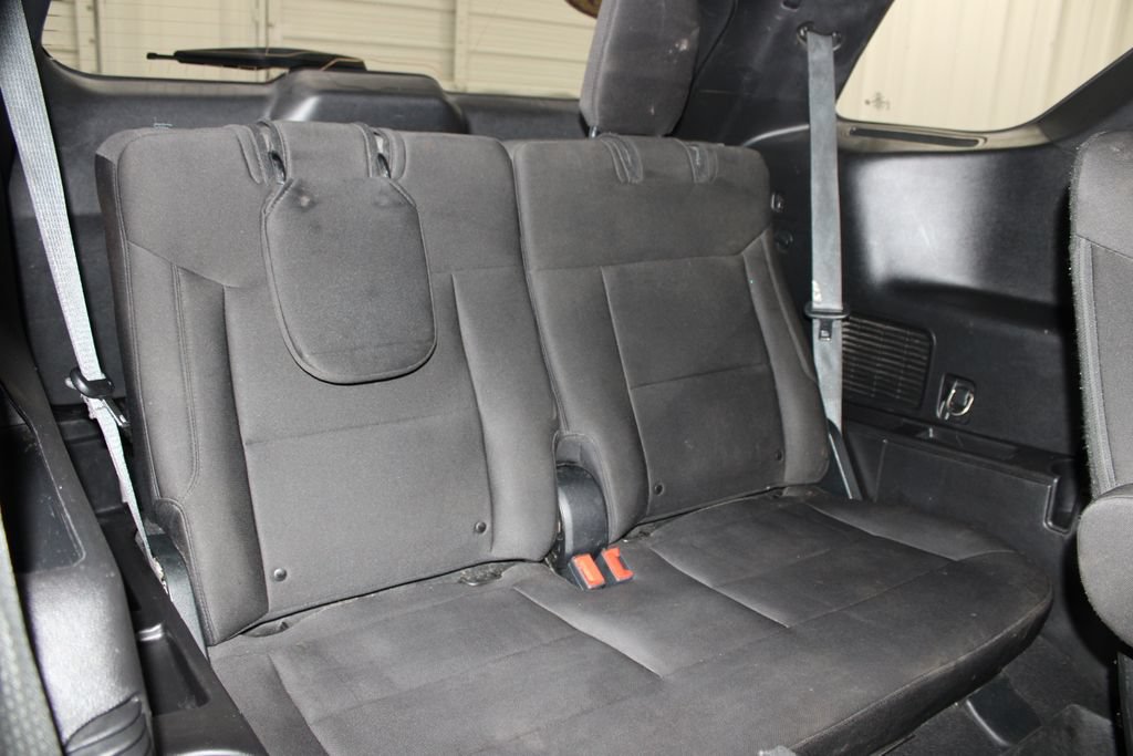Used 2020 Ford Explorer XLT w/ Comfort Package RWD image 31