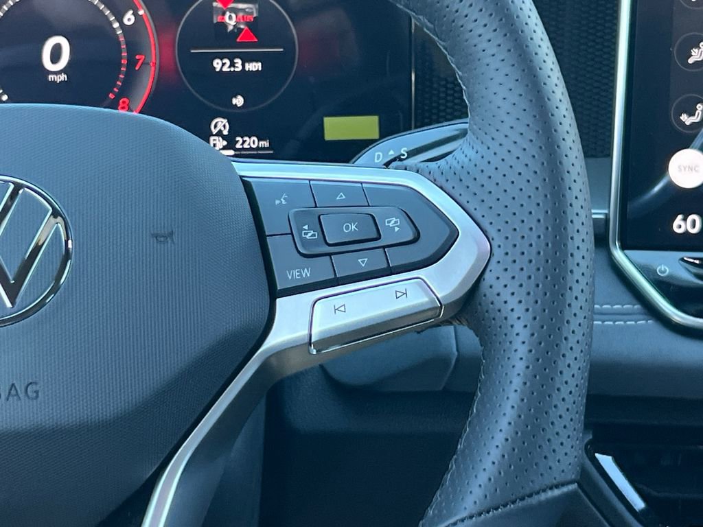 New 2026 Volkswagen Tiguan SE R-Line image 24
