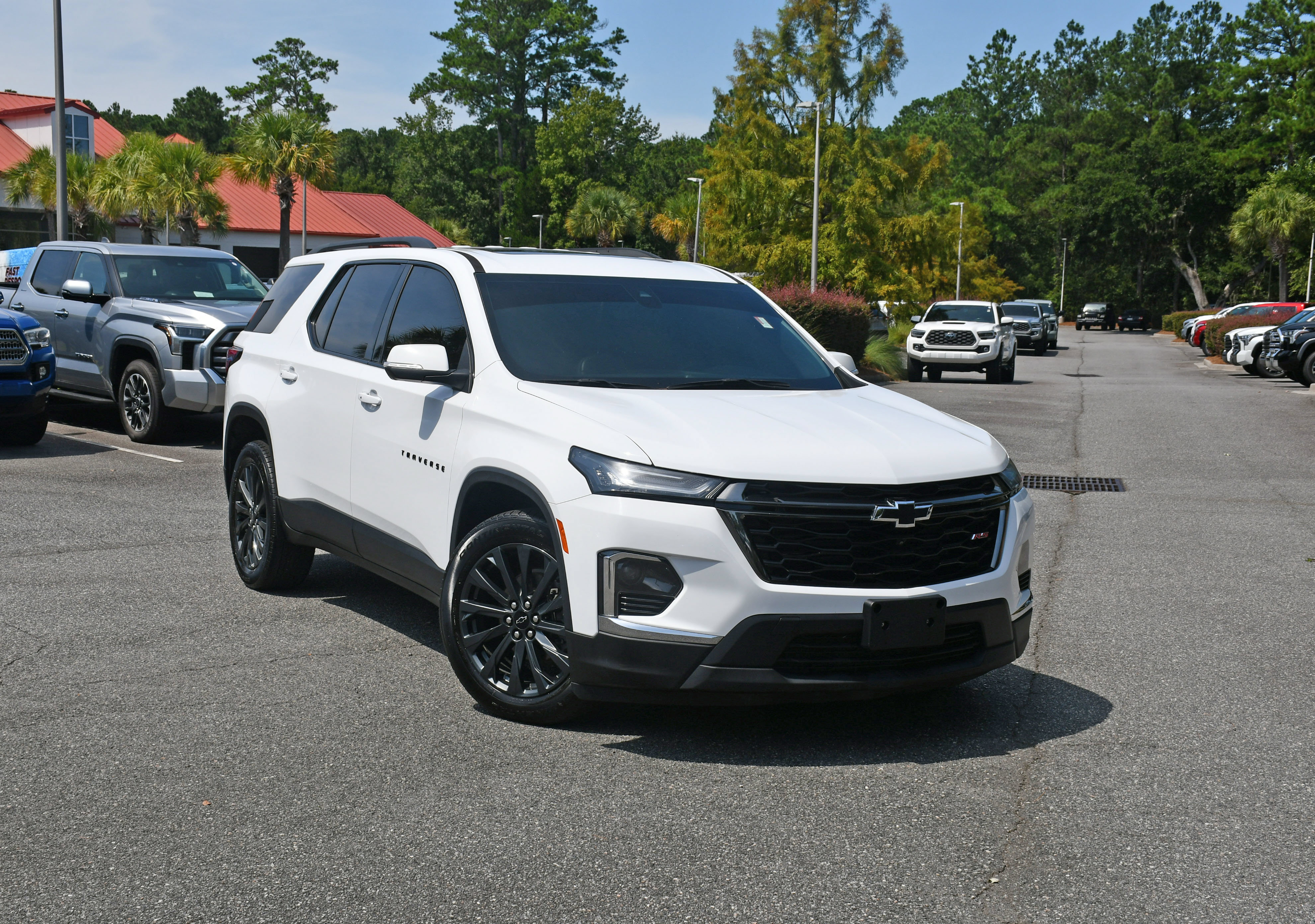 Used 2023 Chevrolet Traverse RS w/ LPO, Floor Liner Package AWD/4WD image 6