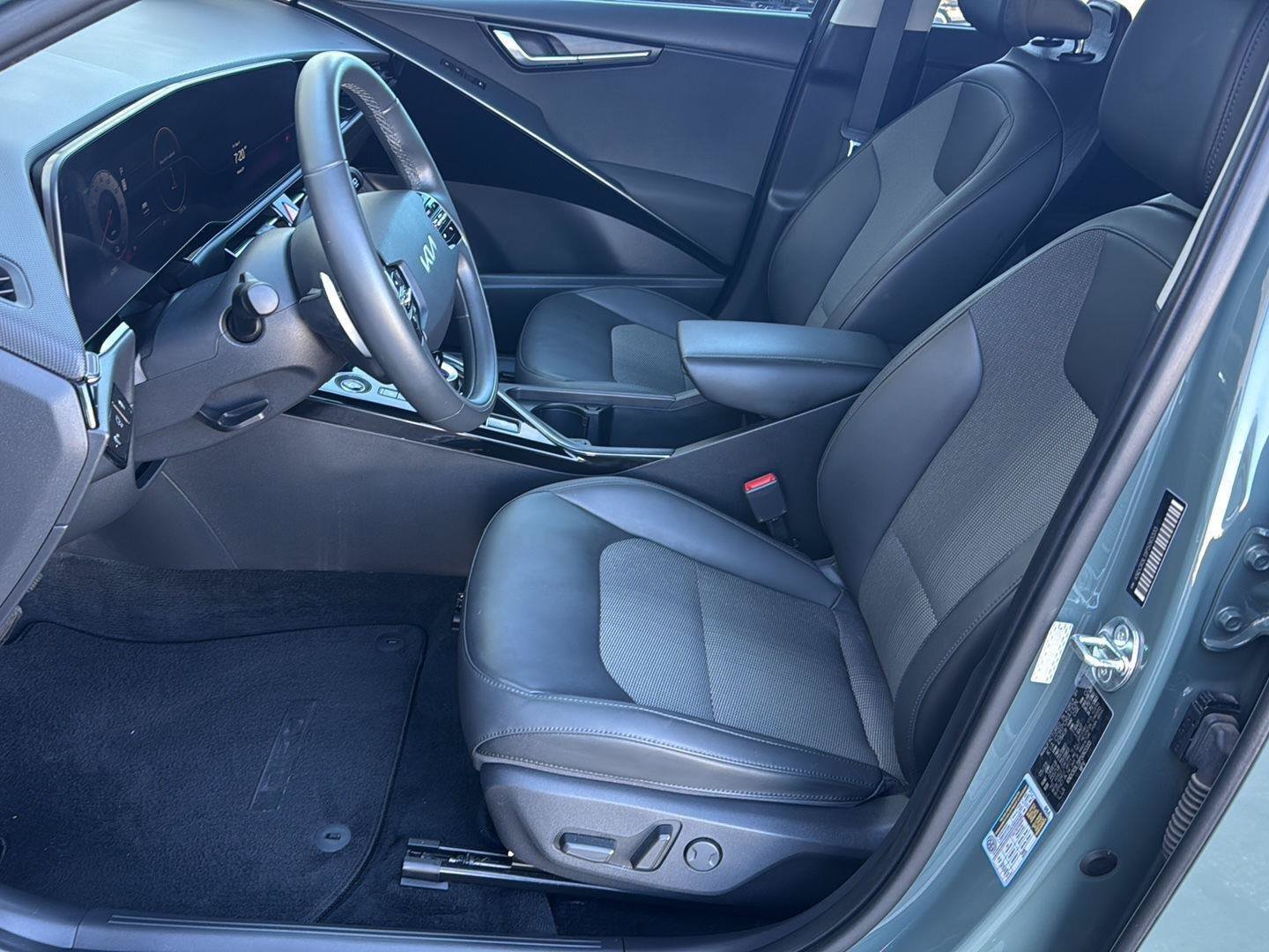 Used 2023 Kia Niro Wind FWD image 22