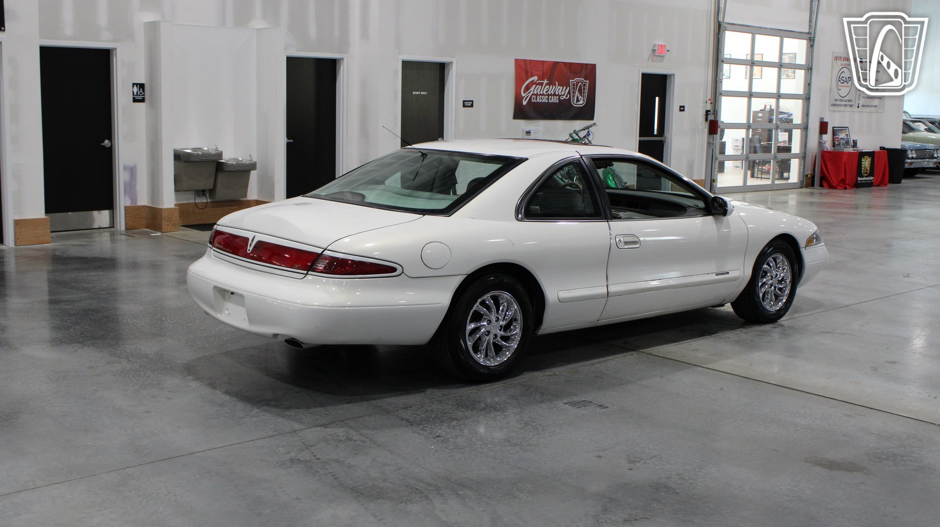 Used 1998 Lincoln Mark VIII LSC RWD image 15