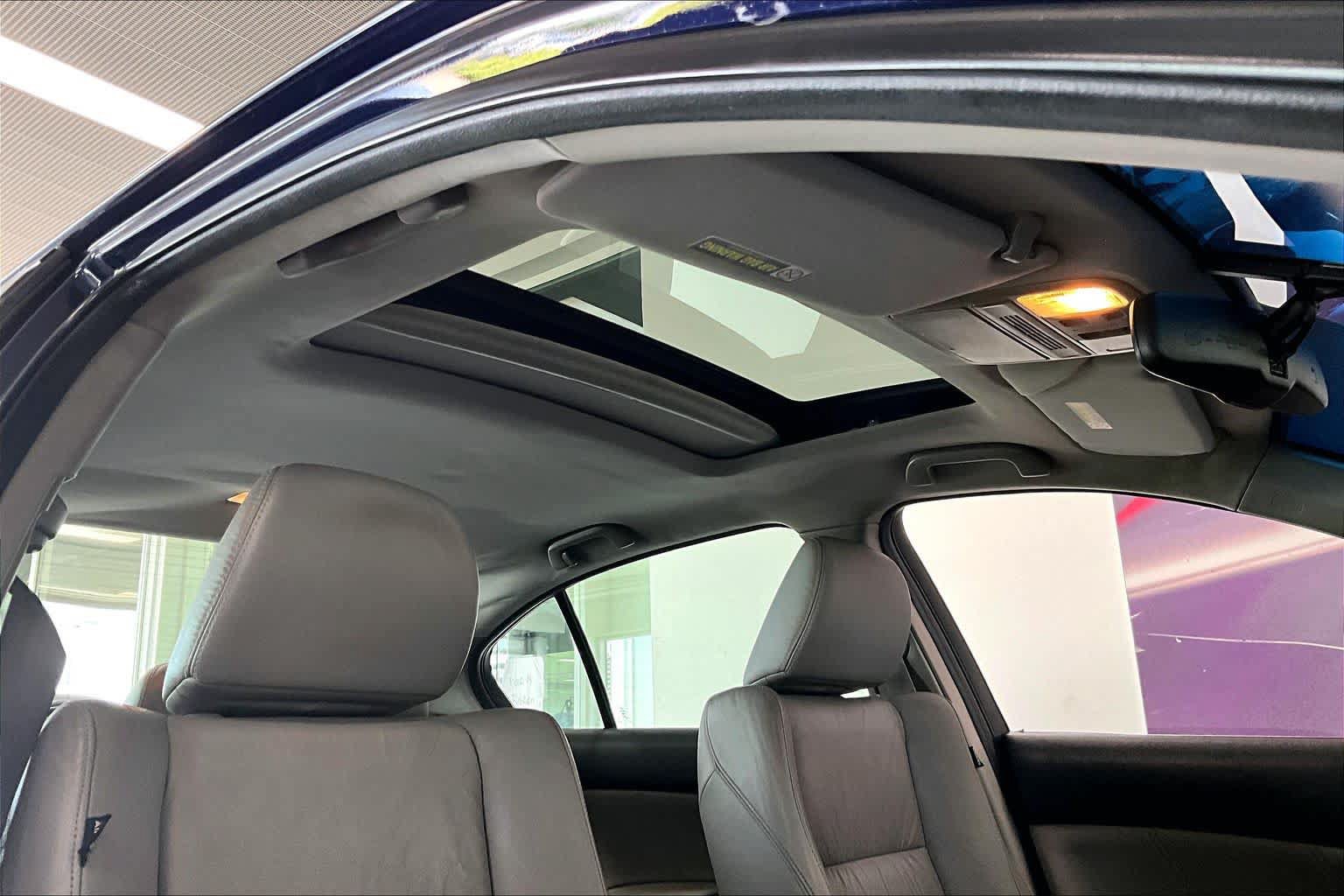 Used 2011 Honda Accord EX-L image 27