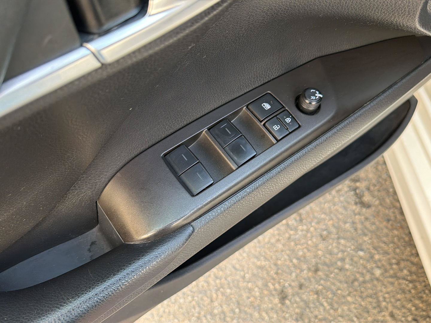 Certified 2023 Toyota Camry SE FWD image 31
