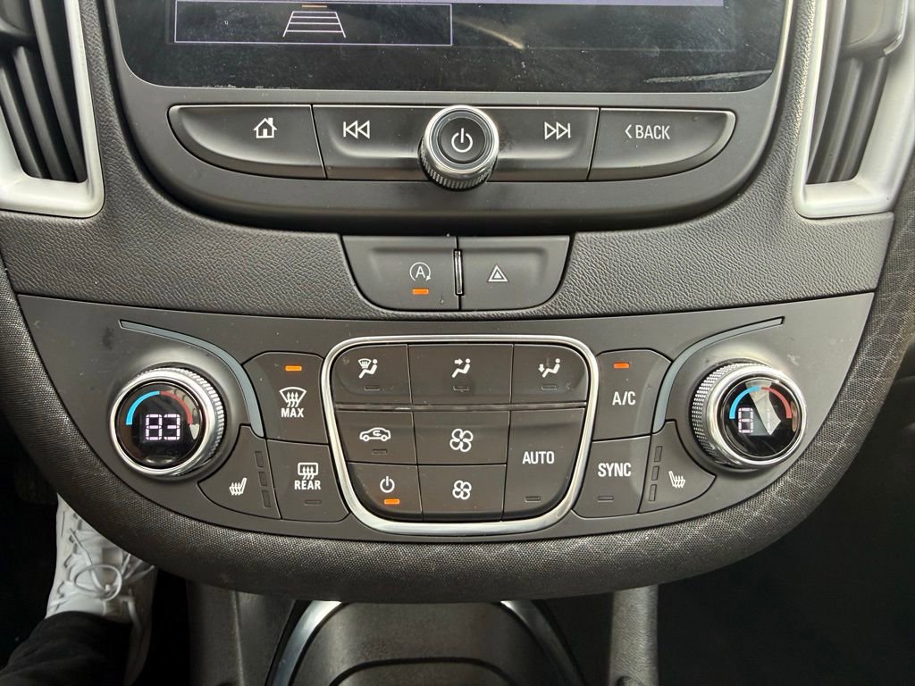Used 2023 Chevrolet Malibu LT image 19