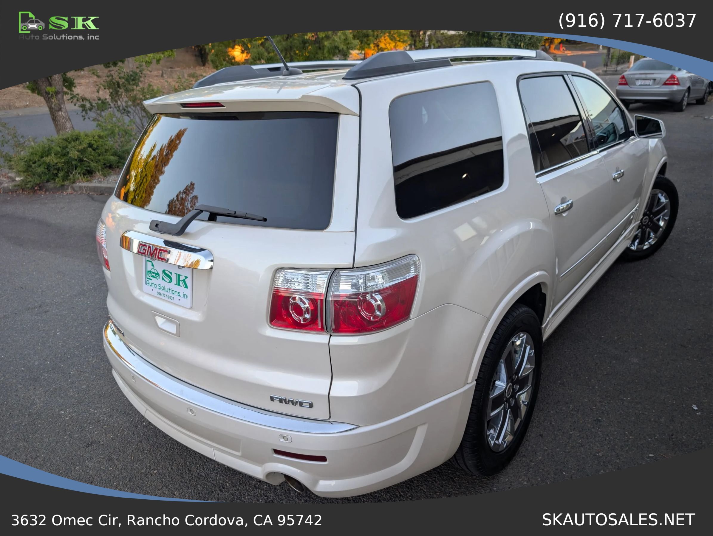 Used 2012 GMC Acadia Denali AWD/4WD image 7