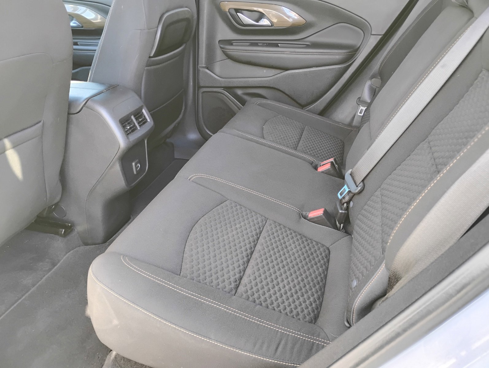 Used 2020 GMC Terrain SLE image 17