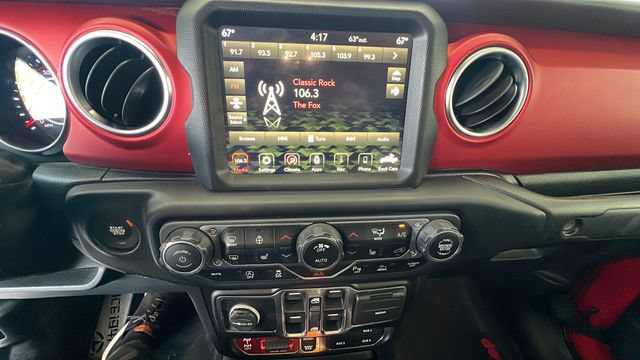 Used 2020 Jeep Gladiator Rubicon w/ Uconnect 4C Nav & Sound Group AWD/4WD image 14