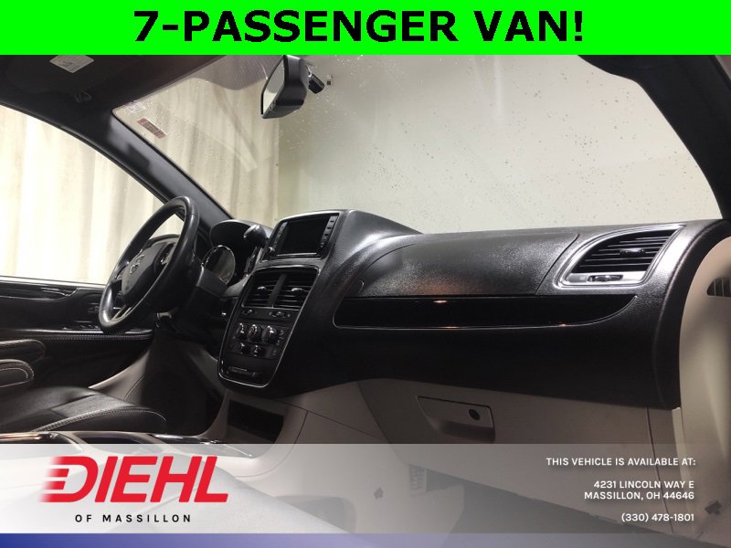 Used 2018 Dodge Grand Caravan SXT image 13