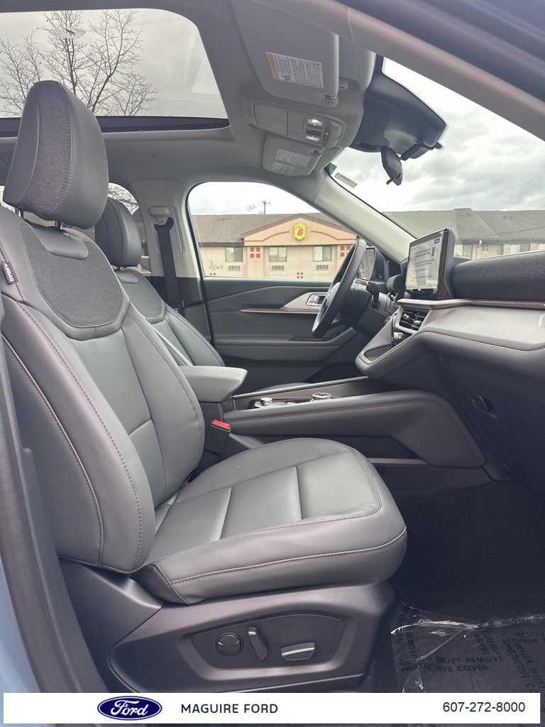 New 2026 Ford Explorer Active w/ Active Comfort Package image 13