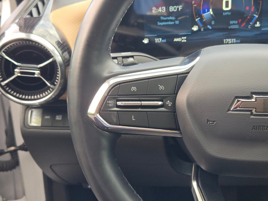 Certified 2025 Chevrolet Equinox ACTIV w/ Safety and Technology Package AWD/4WD image 31