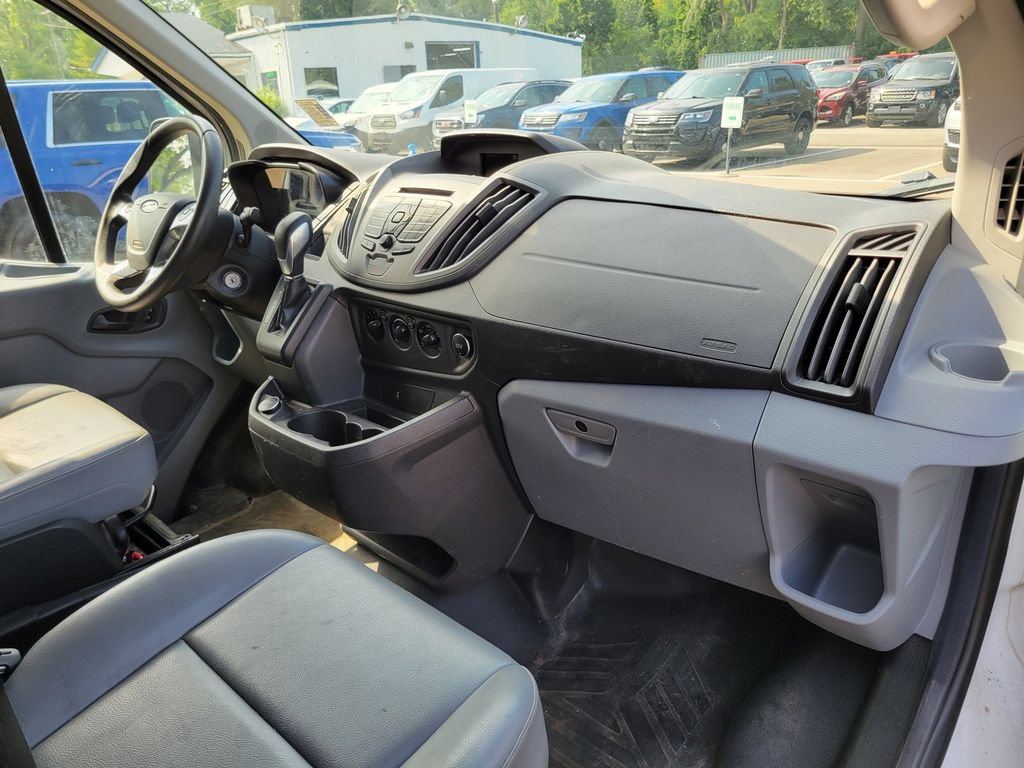 Used 2019 Ford Transit 150 130 Low Roof RWD image 10