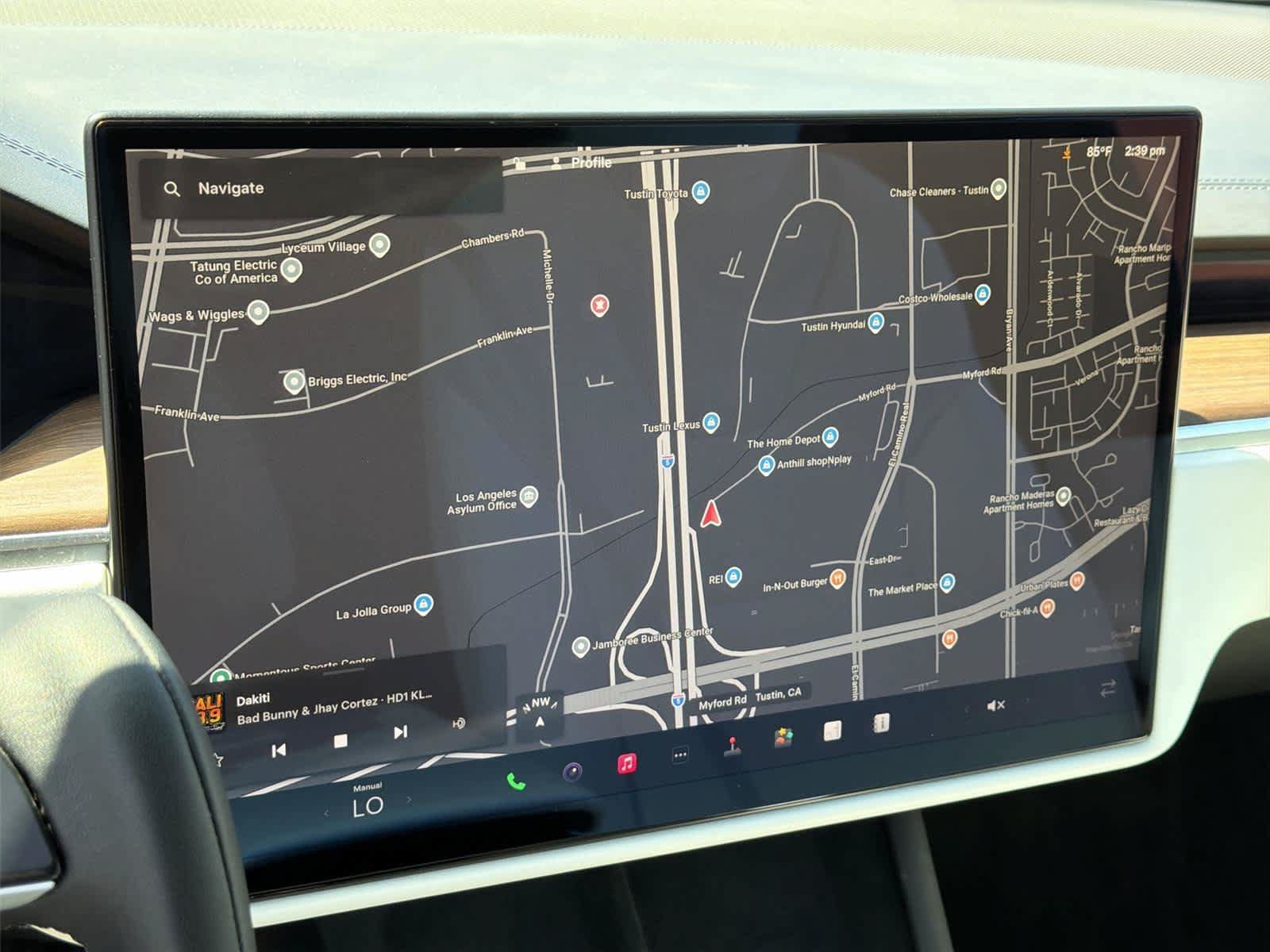 Used 2023 Tesla Model X AWD/4WD image 18