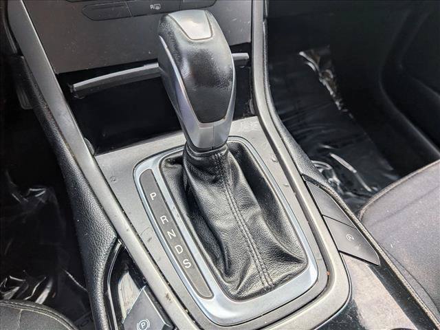 Used 2017 Ford Edge SE FWD image 12