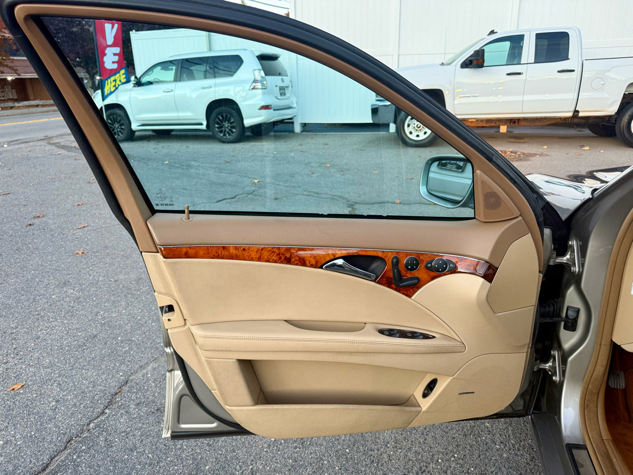 Used 2008 Mercedes-Benz E 350 Luxury image 14