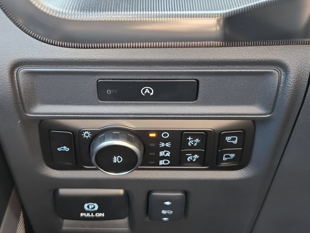 Used 2025 Ford F150 Lariat w/ FX4 Off-Road Package AWD/4WD image 19