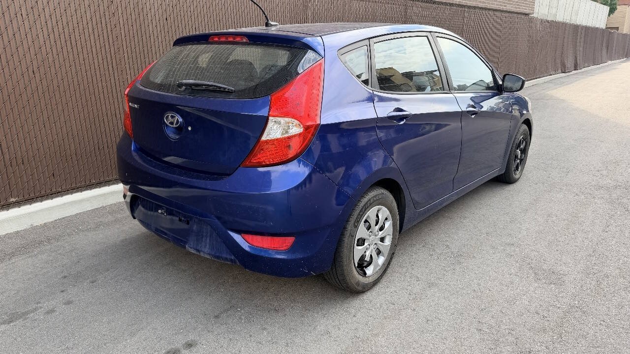 Used 2017 Hyundai Accent SE FWD image 6