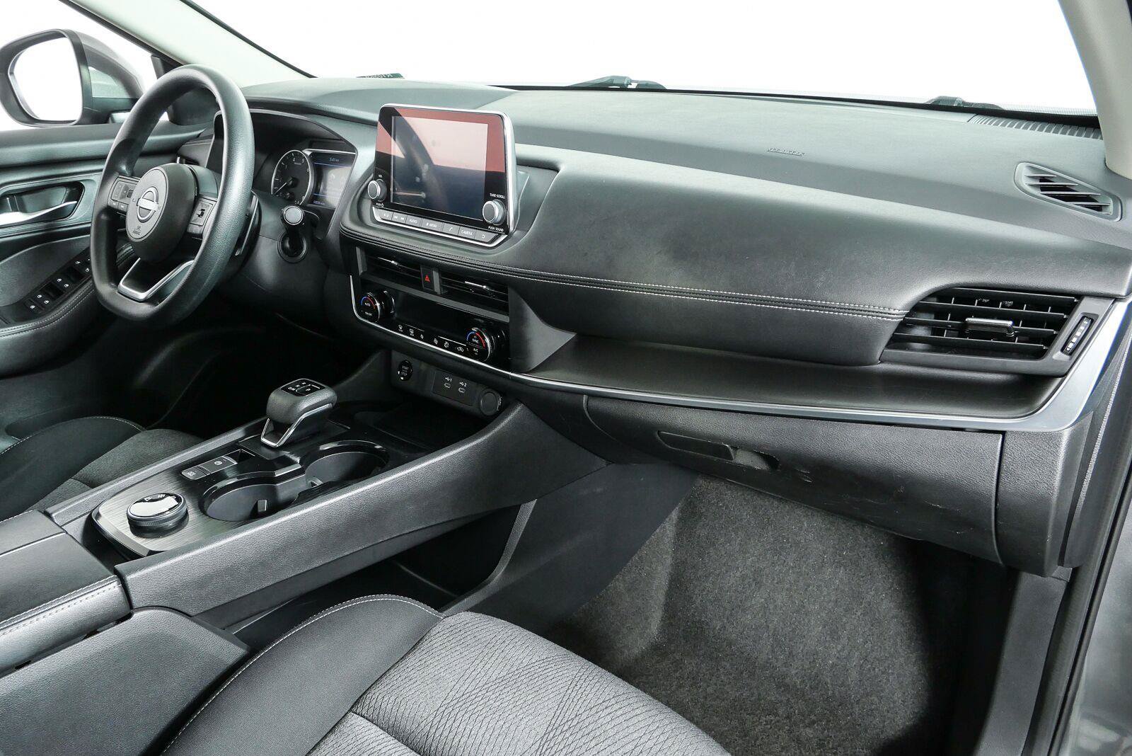 Used 2024 Nissan Rogue SV AWD/4WD image 22
