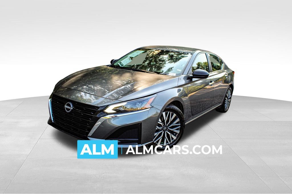 Used 2025 Nissan Altima 2.5 SV FWD video 1