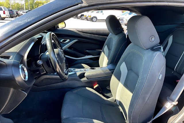 Used 2022 Chevrolet Camaro LT RWD image 21