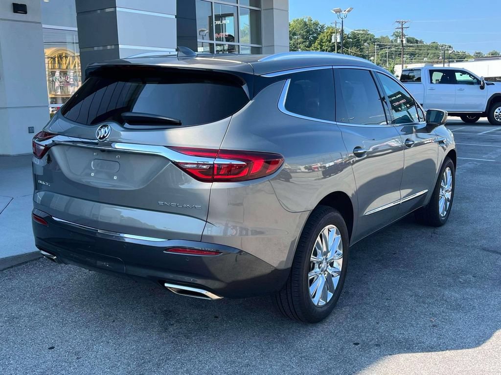 Certified 2018 Buick Enclave Premium w/ Experience Buick Package FWD image 3