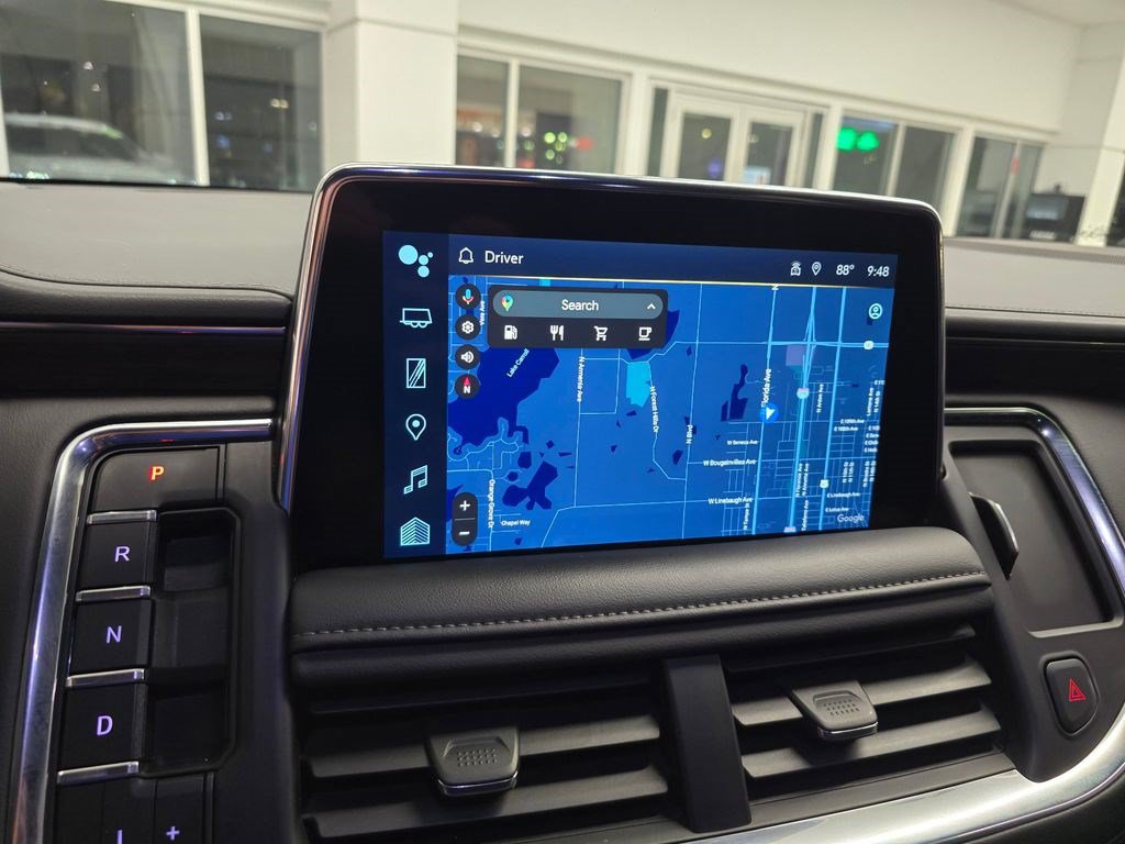 Used 2024 Chevrolet Tahoe Z71 w/ Luxury Package AWD/4WD image 24