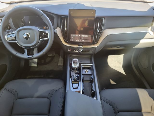 New 2026 Volvo XC60 T8 Plus w/ Climate Package PRO AWD/4WD image 11