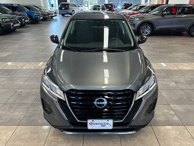 Used 2022 Nissan Kicks S FWD image 18