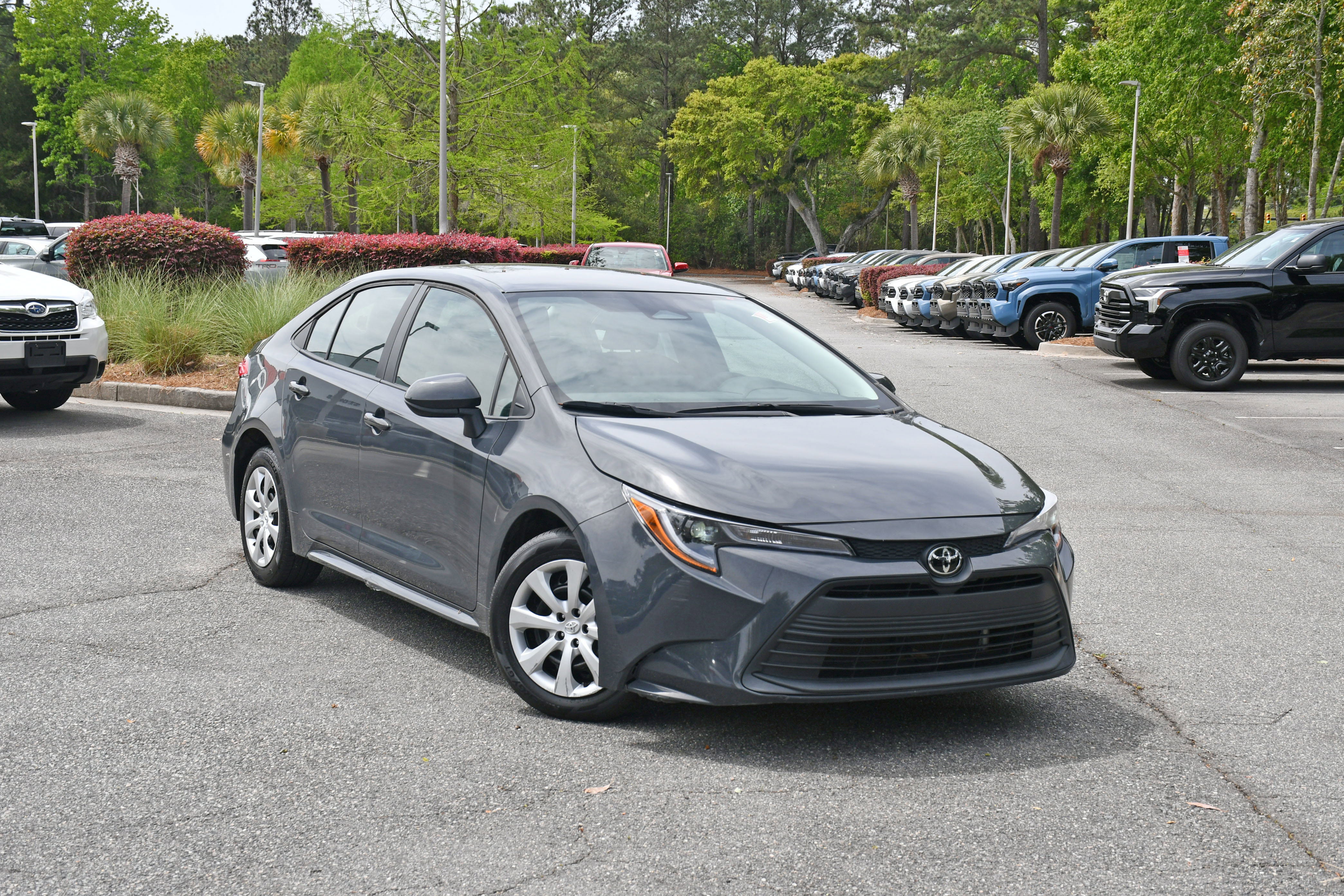 Used 2023 Toyota Corolla LE image 6
