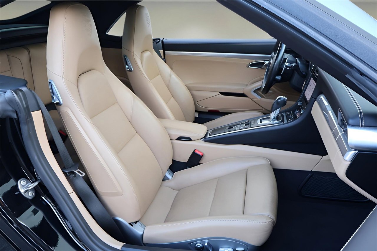 Used 2017 Porsche 911 Carrera image 15