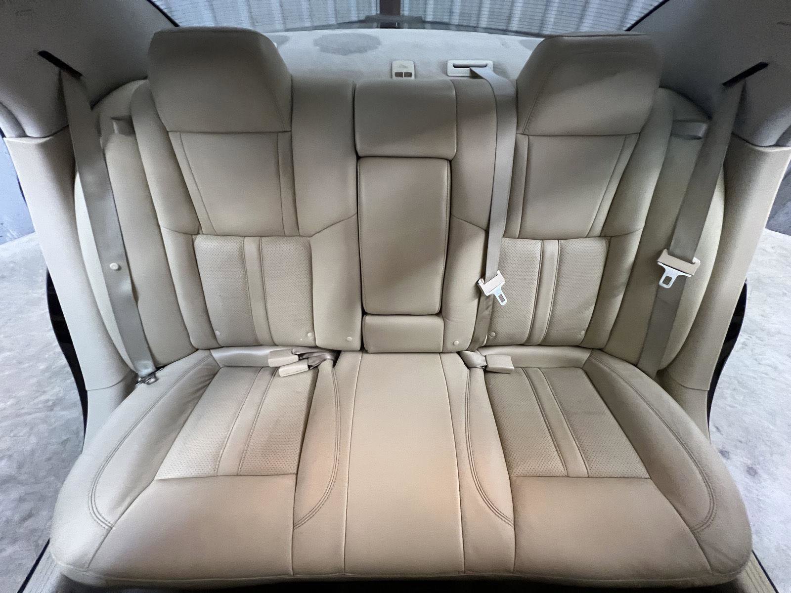 Used 2008 Chrysler 300 C image 33