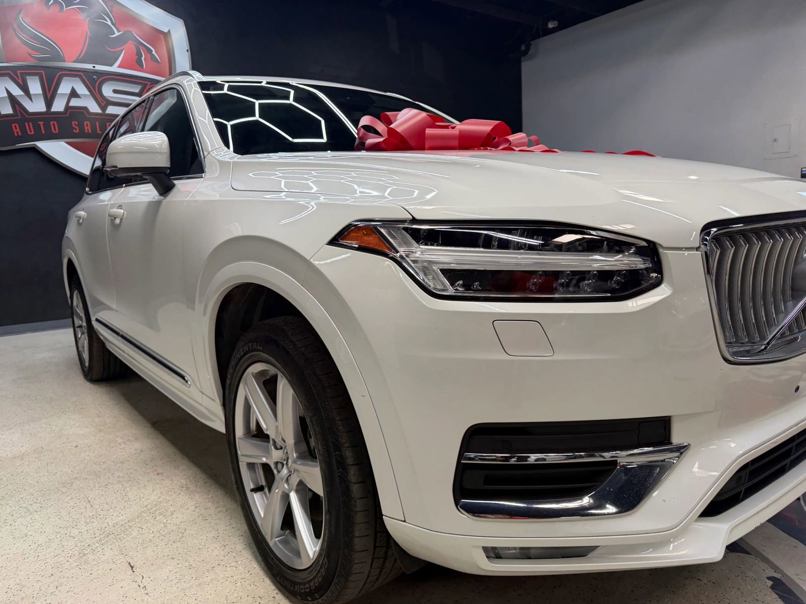 Used 2024 Volvo XC90 B5 Core AWD/4WD image 5