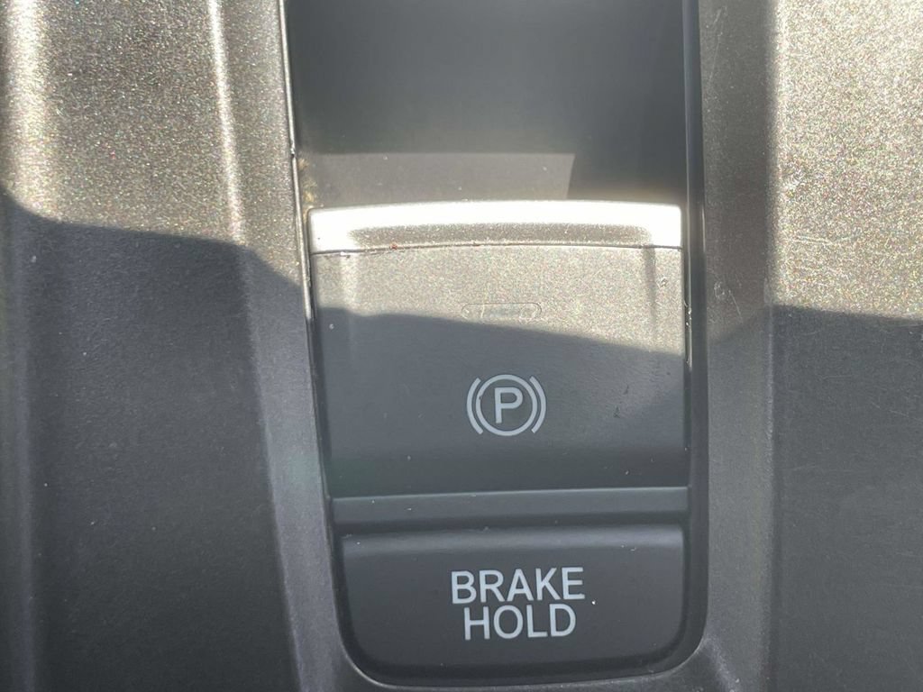Certified 2021 Honda Accord EX-L image 30
