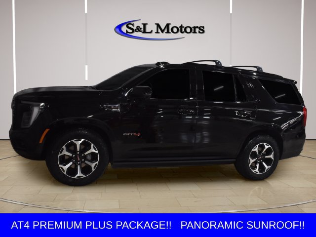 Used 2025 GMC Yukon AT4 w/ AT4 Premium Plus Package AWD/4WD image 3