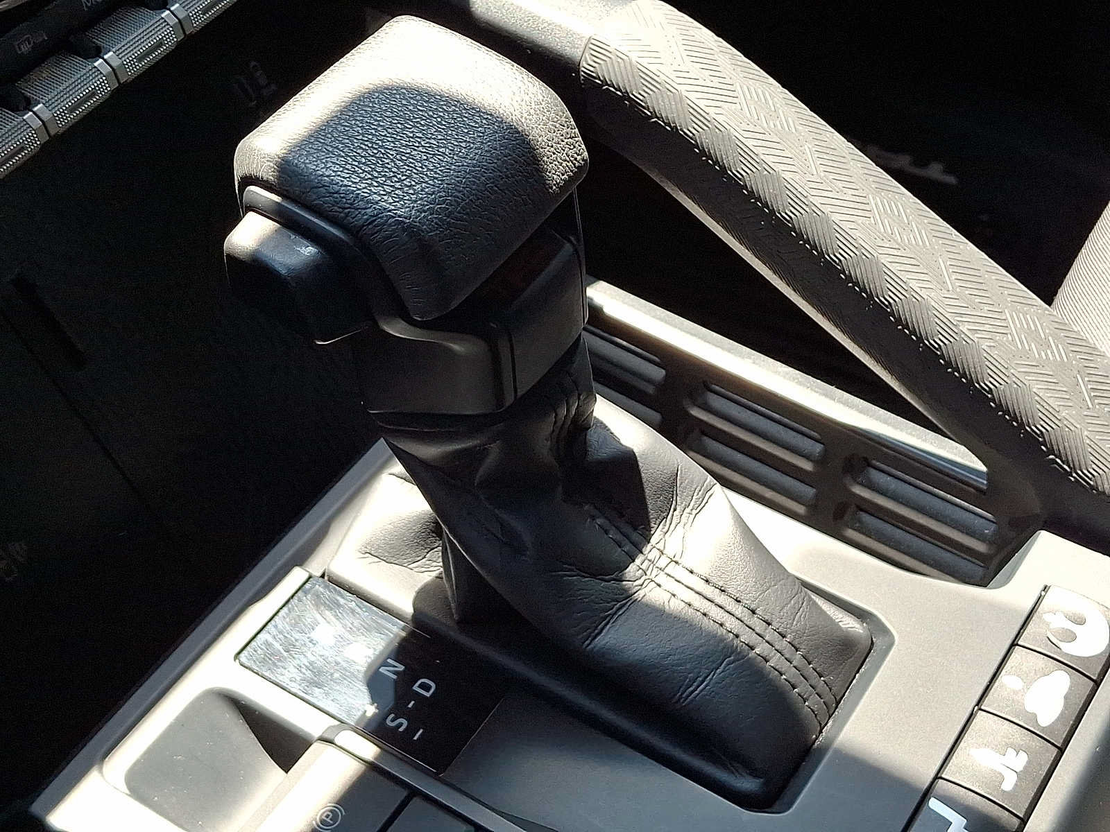 Used 2024 Toyota Tacoma TRD Sport w/ TRD Sport Upgrade Package AWD/4WD image 14