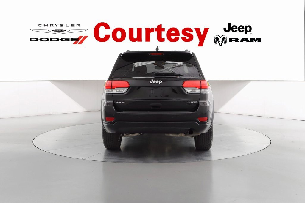 Used 2018 Jeep Grand Cherokee Laredo image 6