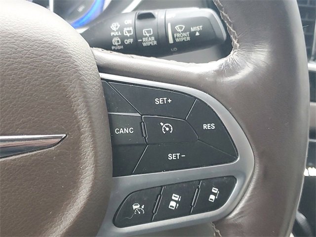 Used 2019 Chrysler Pacifica Touring-L w/ Advanced Safetytec Group image 23