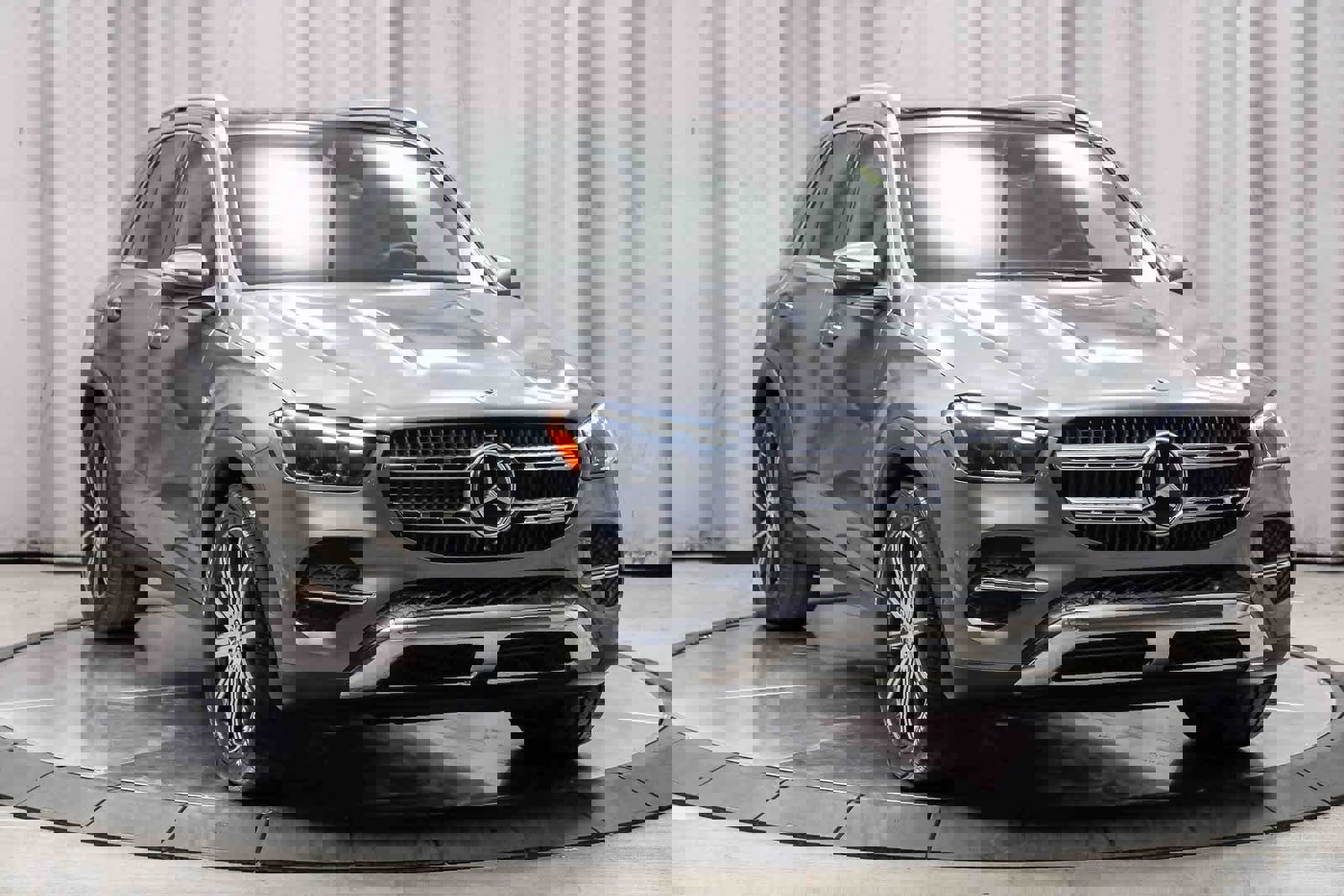 Used 2025 Mercedes-Benz GLE 450e 4MATIC image 5